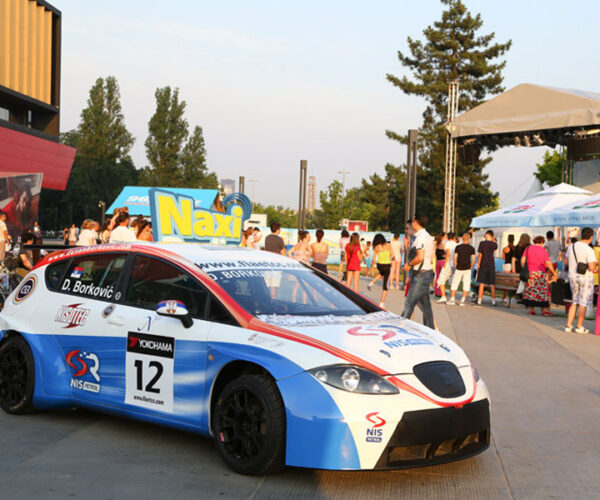 Rivel brendiranje automobila - 118