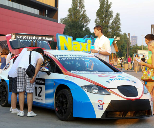 Rivel brendiranje automobila - 26