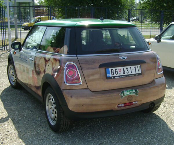 Rivel brendiranje automobila - 41