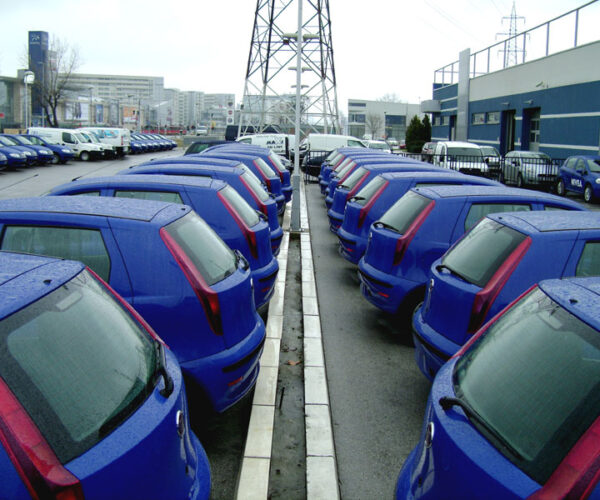 Rivel brendiranje automobila - 56