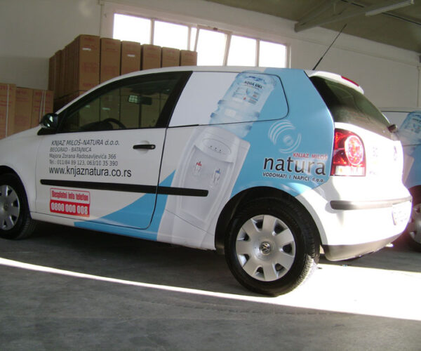 Rivel brendiranje automobila - 69