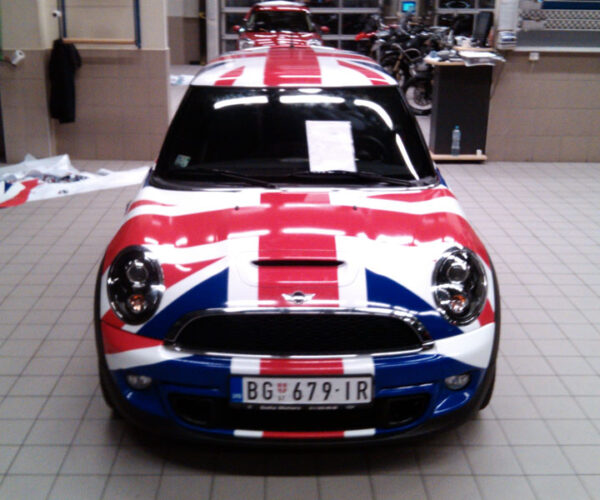 Rivel brendiranje automobila - 82