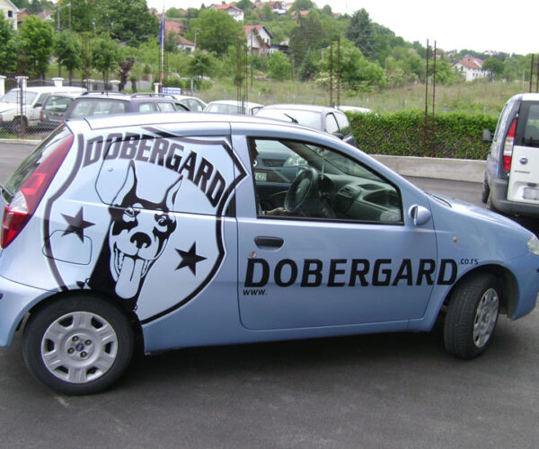 Rivel brendiranje automobila - 83